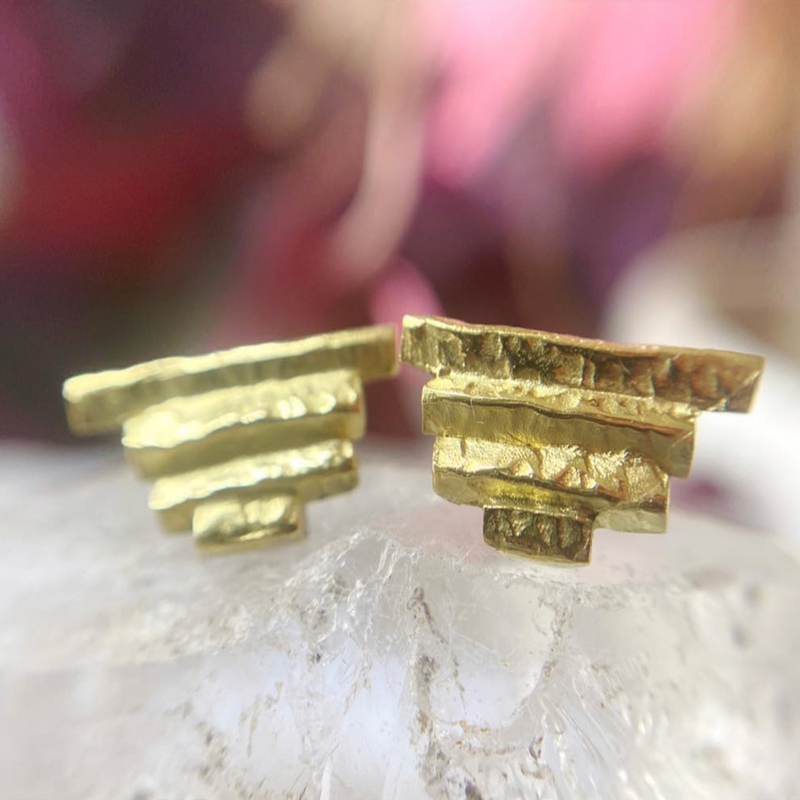 Pyramid Studs